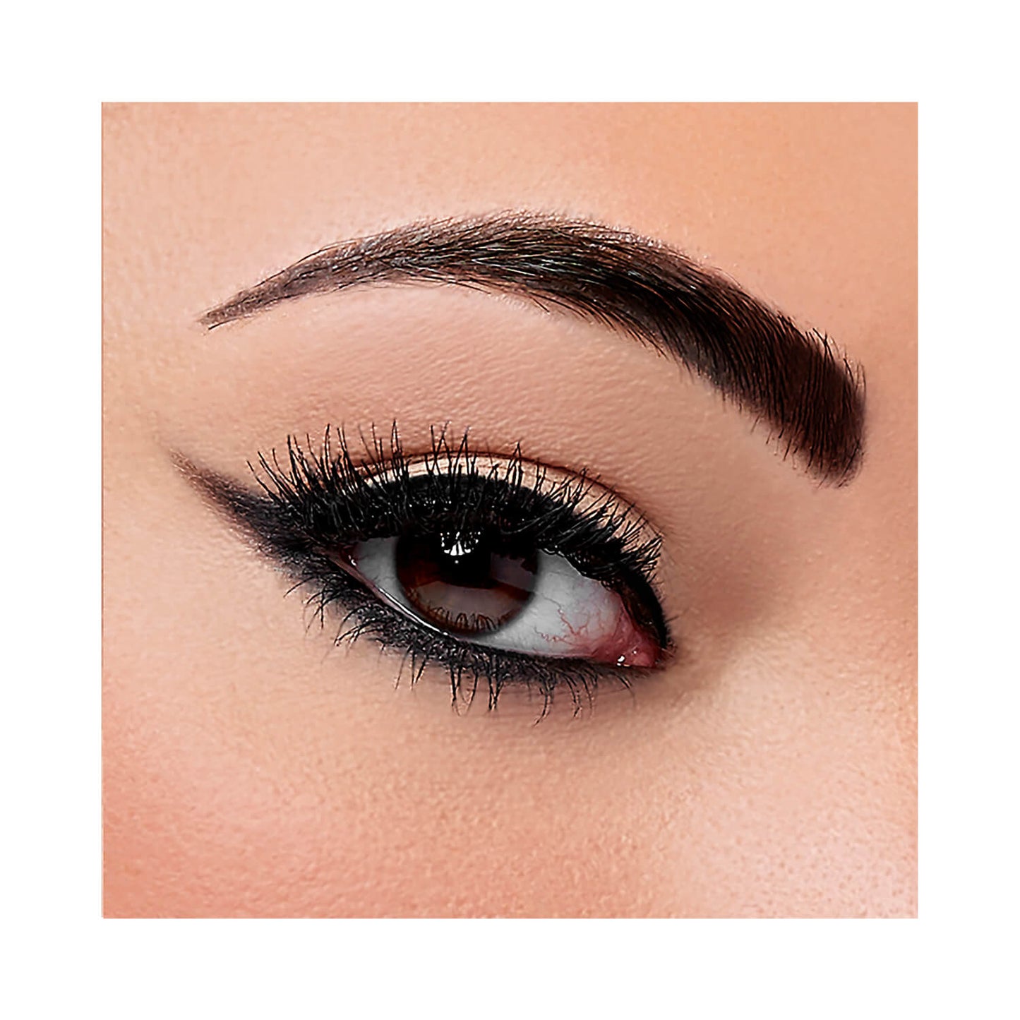 Sigma Beauty Liquid Pen Eyeliner Wicked Model