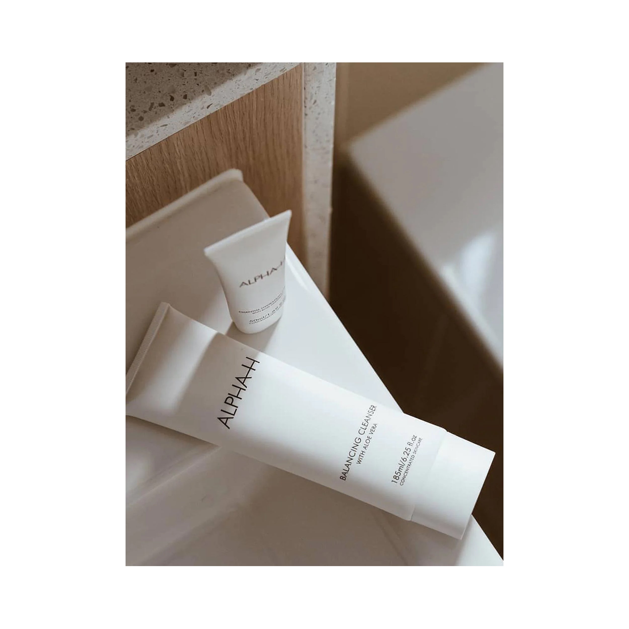 Alpha-H Balancing Cleanser 185 mL