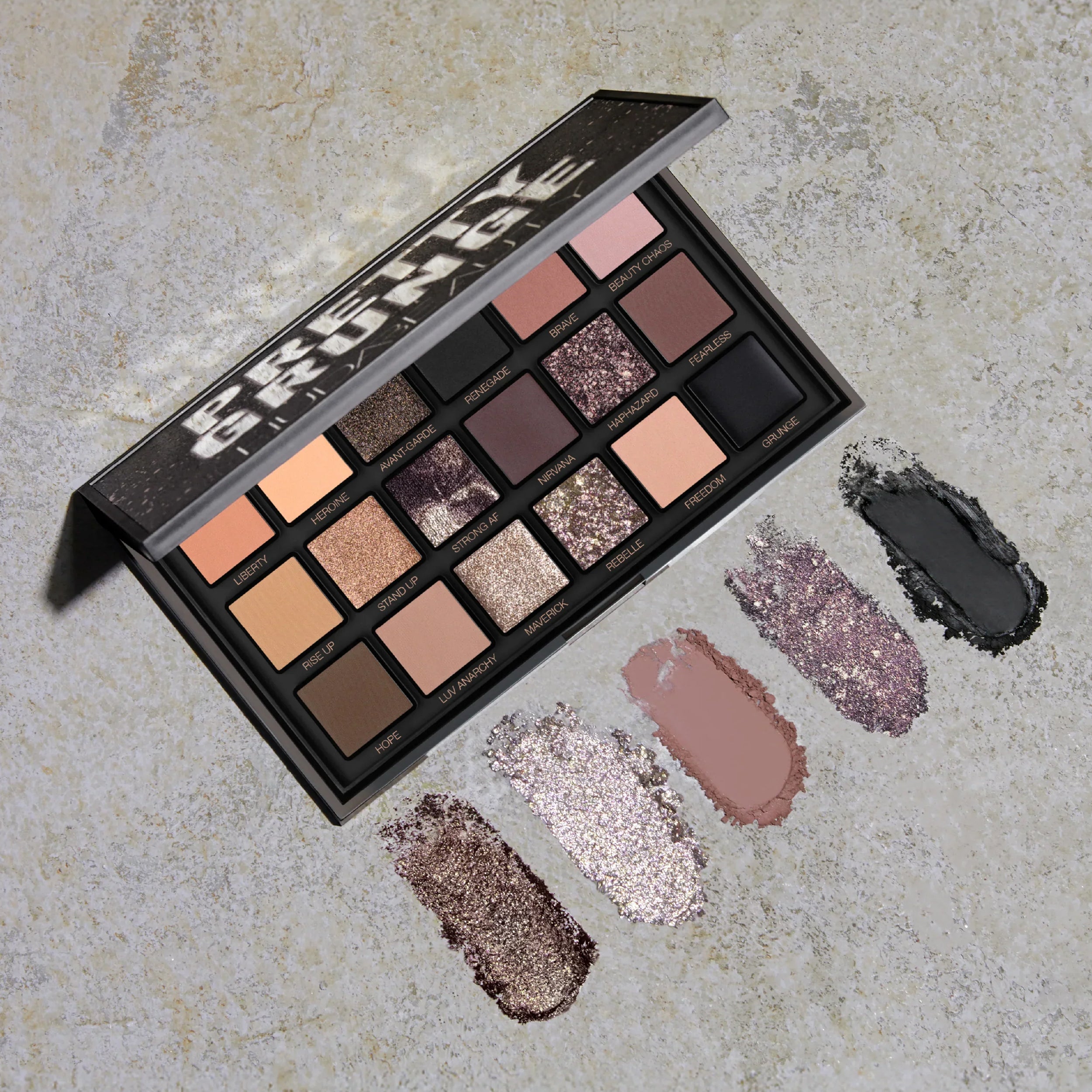 Huda Beauty Pretty Grunge Eyeshadow Palette