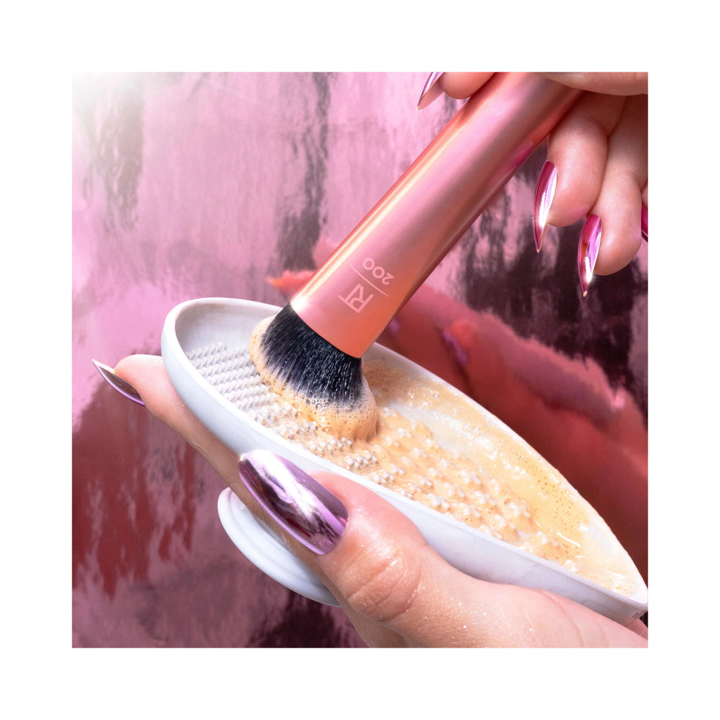 Real Techniques Brush Cleansing Palette