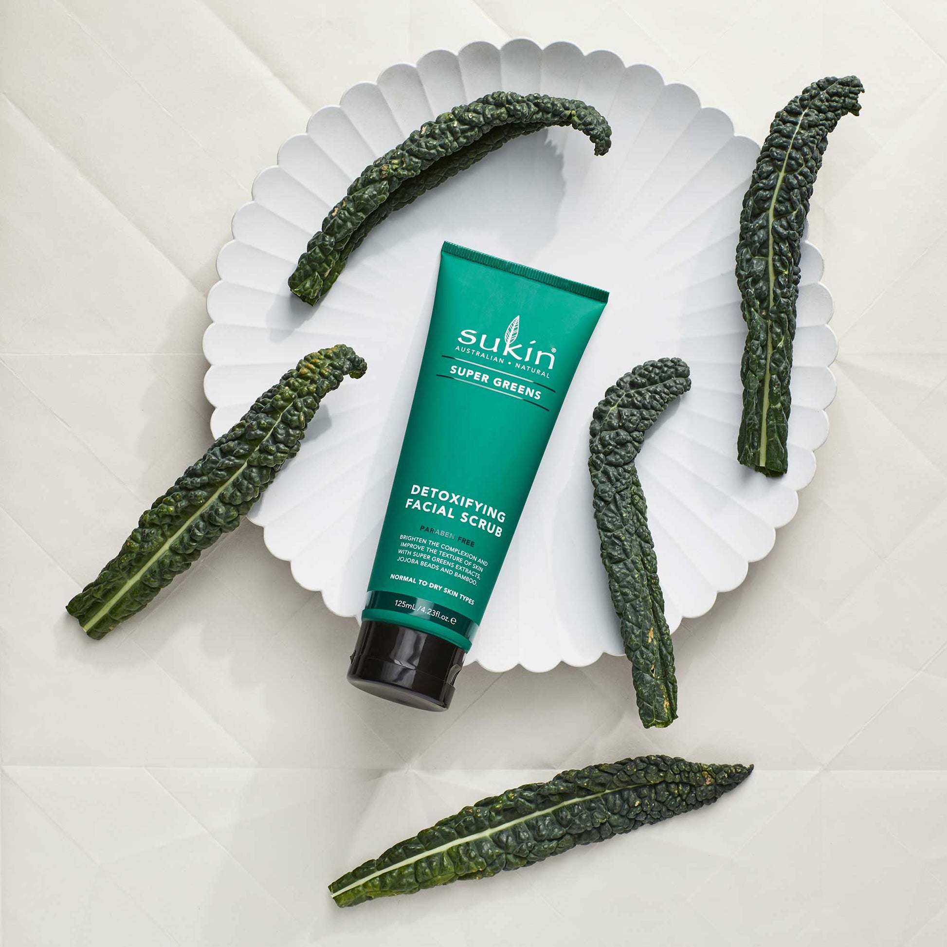 Sukin Super Greens Detoxifying Facial Scrub 125 mL