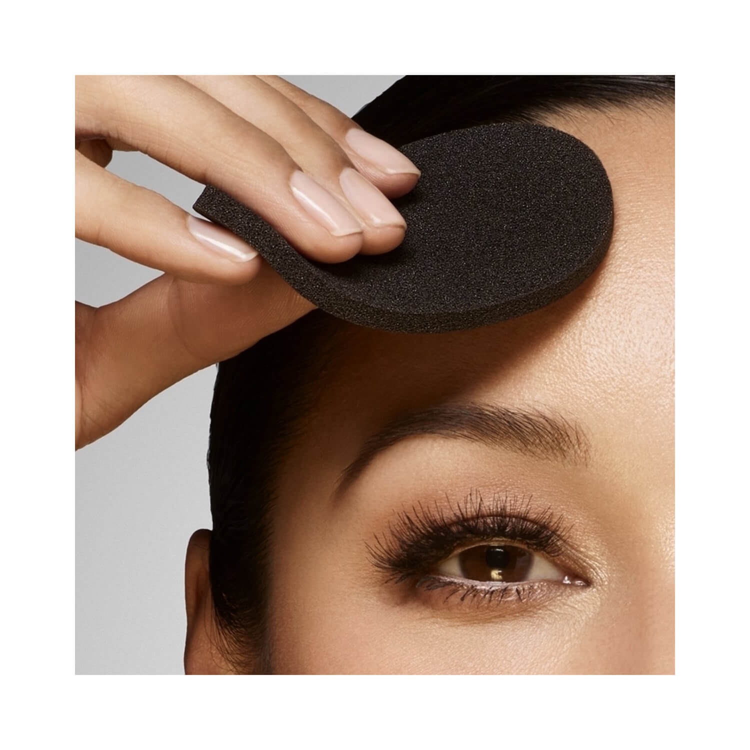 Beautyblender Blotterazzi Pro Model Background