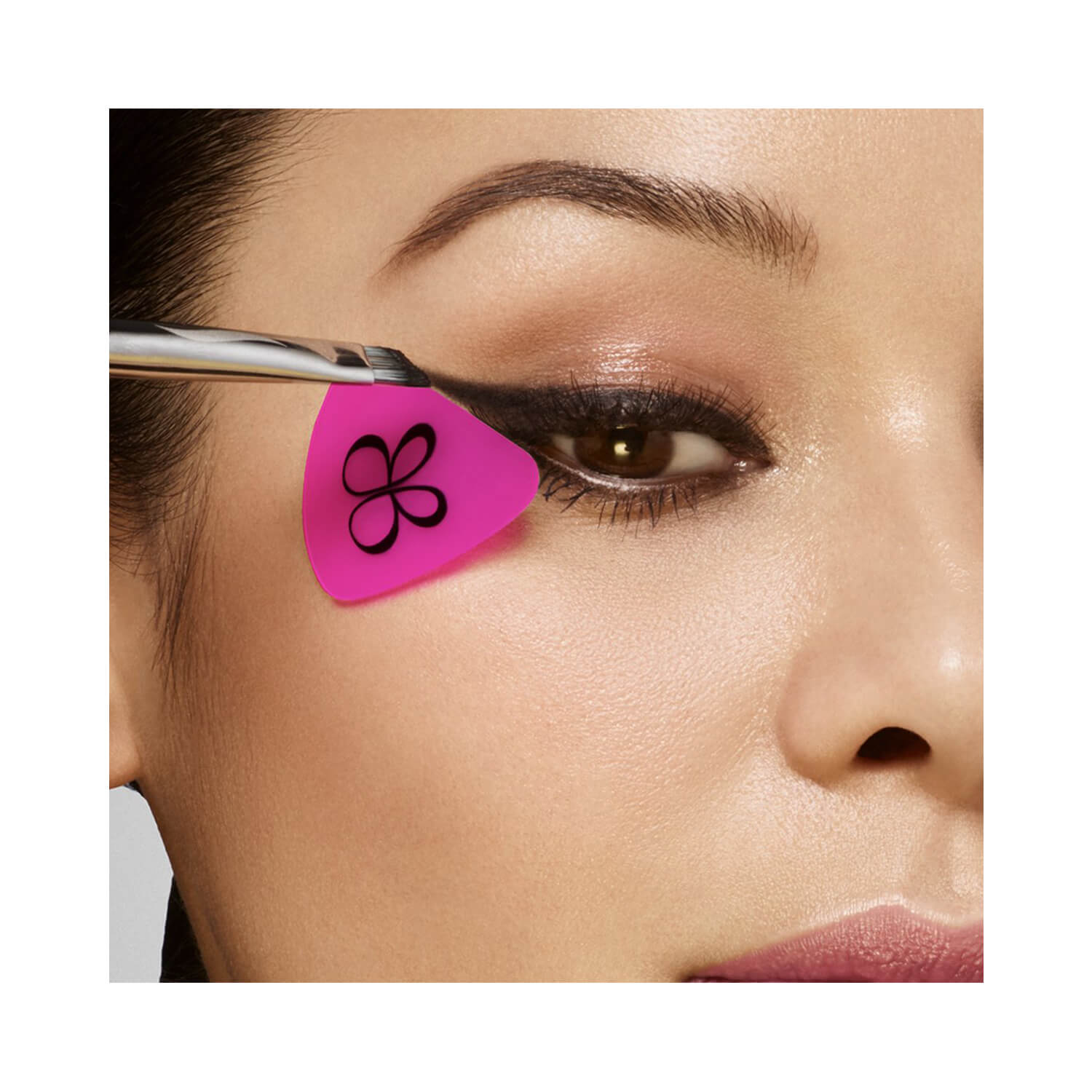 Beautyblender Liner.Designer Model Background