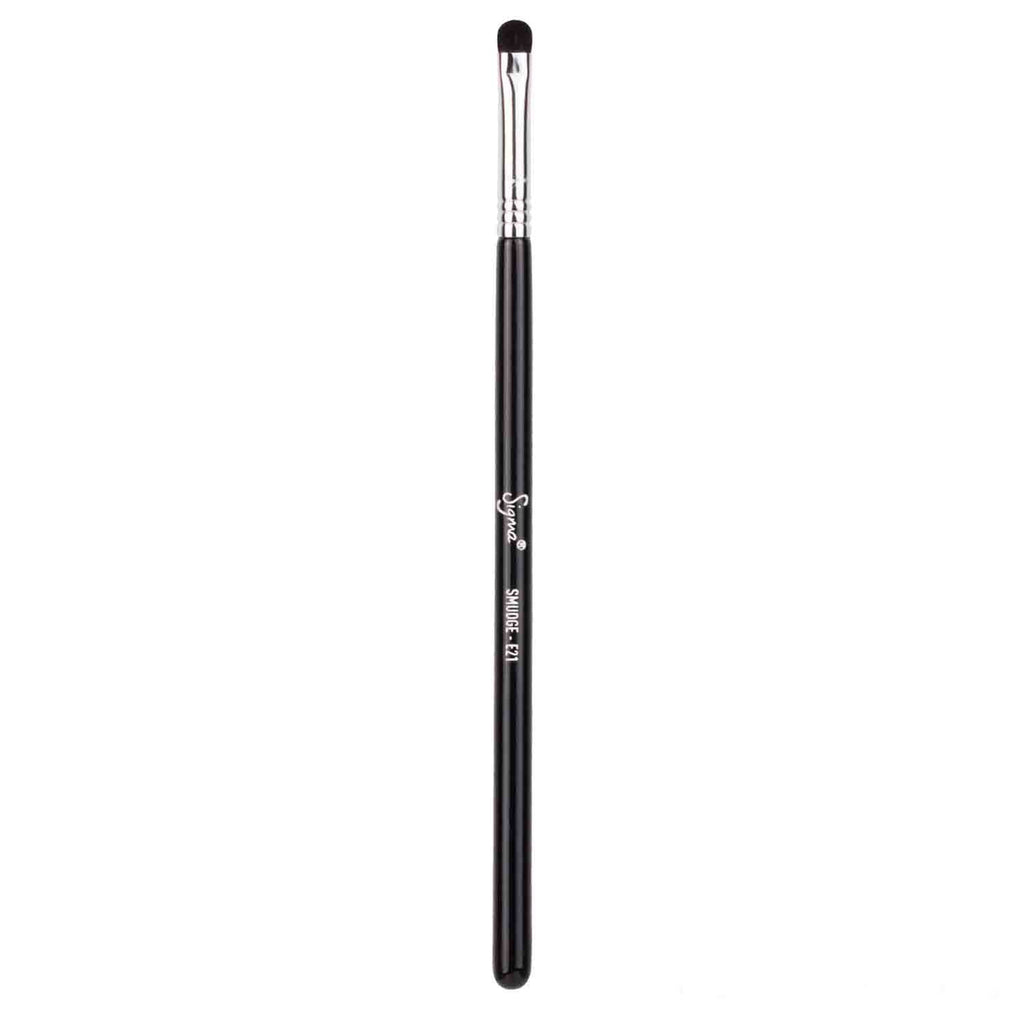 Sigma Beauty E21 Smudge Brush