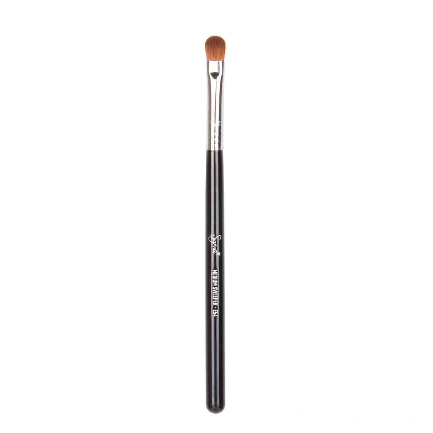 Sigma Beauty E54 Medium Sweeper Brush