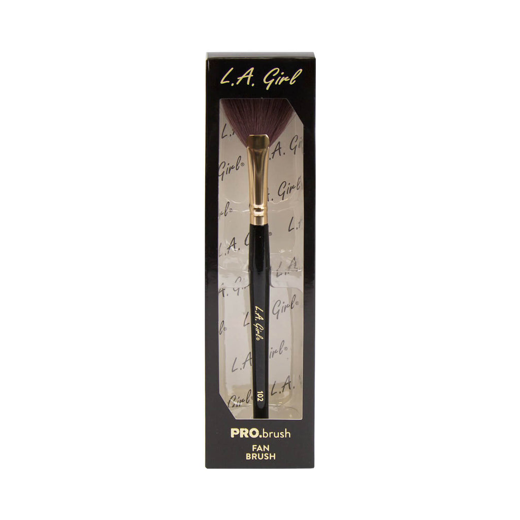 LA Girl USA Fan Brush