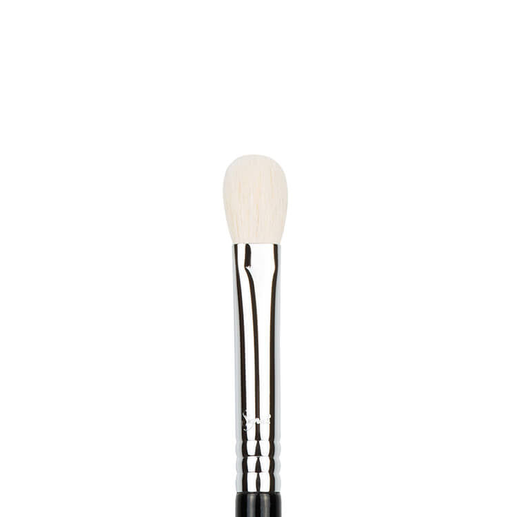 Sigma Beauty E25 Blending Brush Chrome