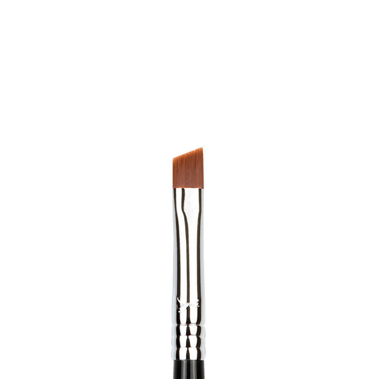Sigma Beauty E65 Small Angle Brush Chrome