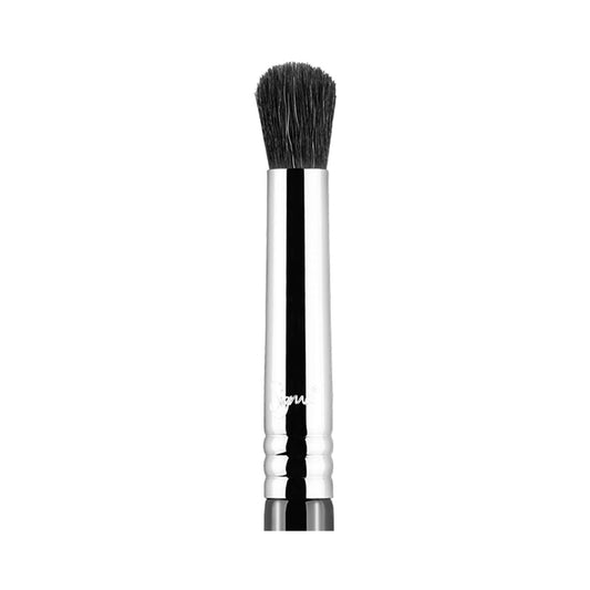 Sigma Beauty E39 Buff and Blend Brush