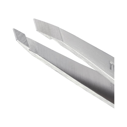 Tweezerman Slant Tweezer Classic Stainless Steel Detail